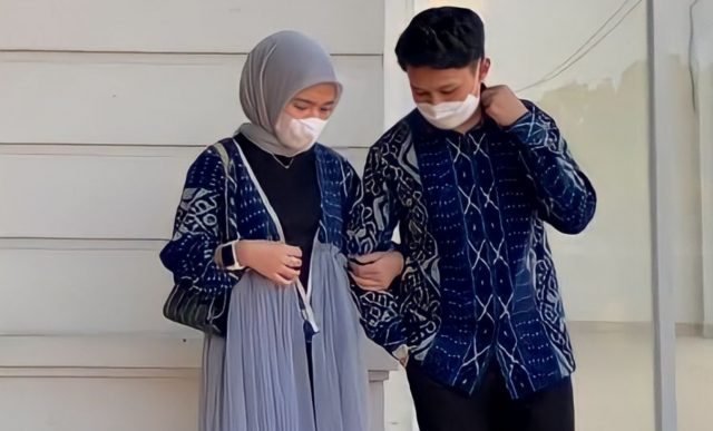 Ilustrasi pasangan couple kondangan. Foto: Shopee