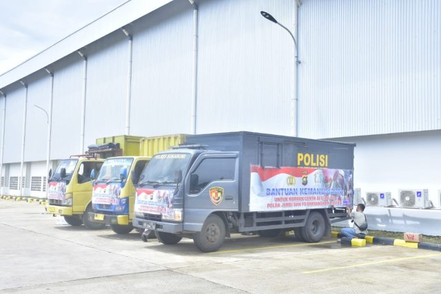 Truk pengangkut bantuan dari Polda Jambi untuk korban gempa bumi Cianjur. Foto: Ist