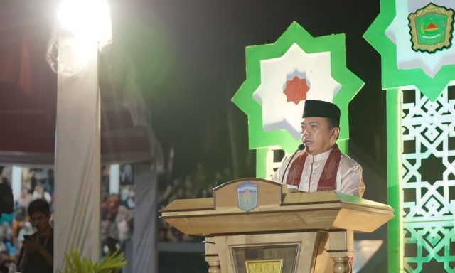 wp-1667329504216 Gubernur Jambi, Al Haris mengemukakan Musabaqoh Tilawatil Qur’an (MTQ) merupakan salah satu wujud keinginan yang kuat untuk membumikan ajaran Al-Qur’an. Foto: Kmf