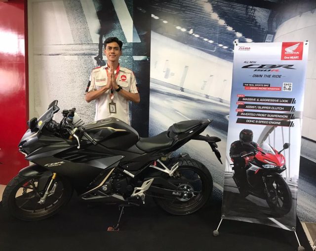 New Honda CBR150R dengan tampilan terbaru.