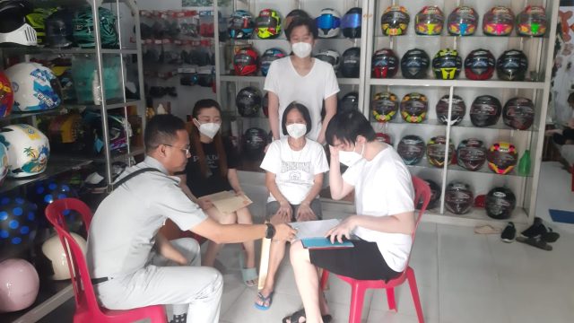 Mobile Service Jasa Raharja Cabang Jambi melakukan survei keluatga korban meninggal dunia kecelakaan lalu lintas, Senin (09/01/2023).