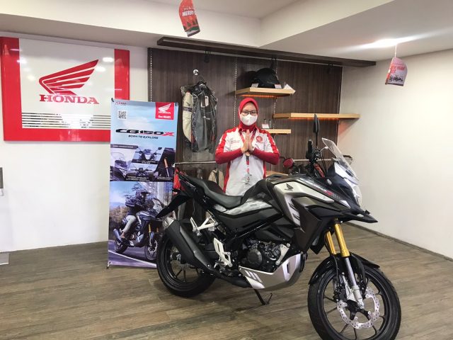 New Honda CB150X dengan warna barunya.