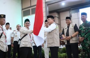 Lepas Kloter Perdana Haji 2026 Jambi, Al Haris Tegaskan Layanan Terbaik untuk Jemaah